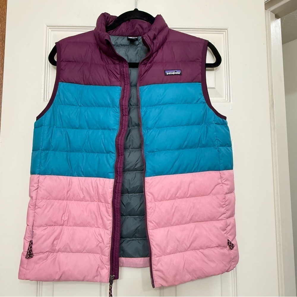 Patagonia Kids Down Vest Jacket Youth Size XXL 16-18 Insulated Colorblock